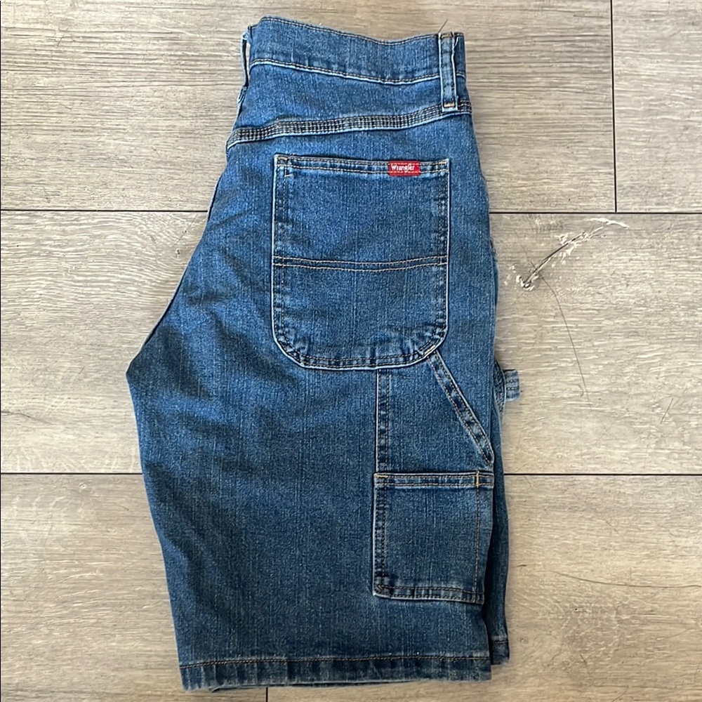 Wrangler Dark Blue Cargo Shorts with Carpenter Design
